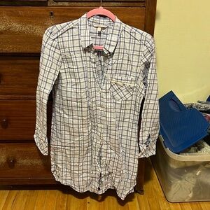 Victoria’s Secret plaid cotton nightshirt size small. V109